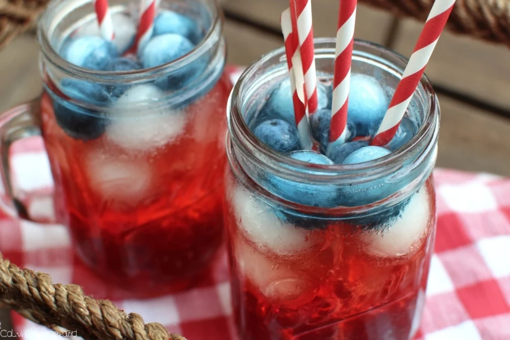 summer berry jello lasagna